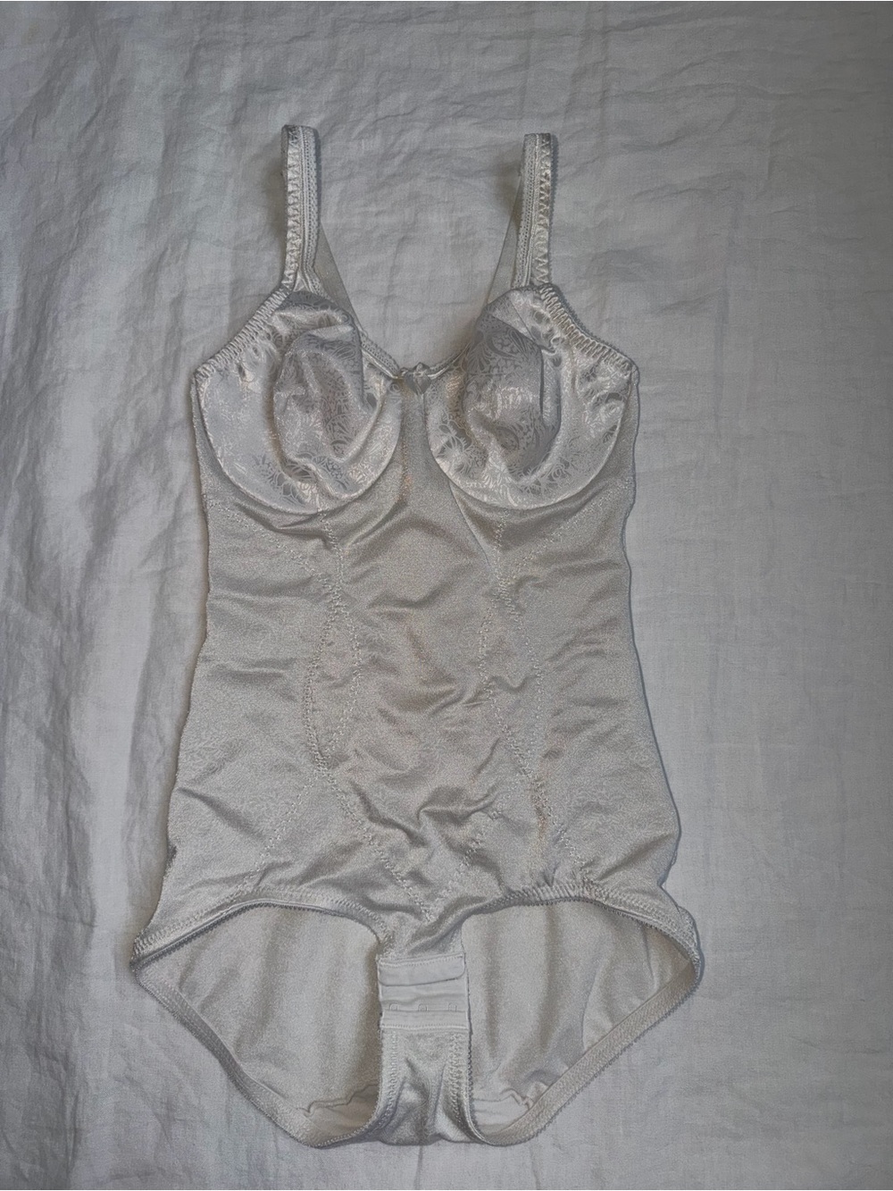 VTG 1990’s Bali Ivory Underwire Shaping Bodysuit
